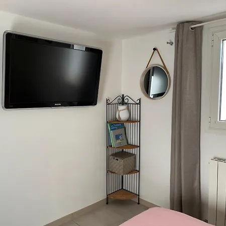 Deux Pieces Donnant Sur Un Jardin 公寓 昂蒂布